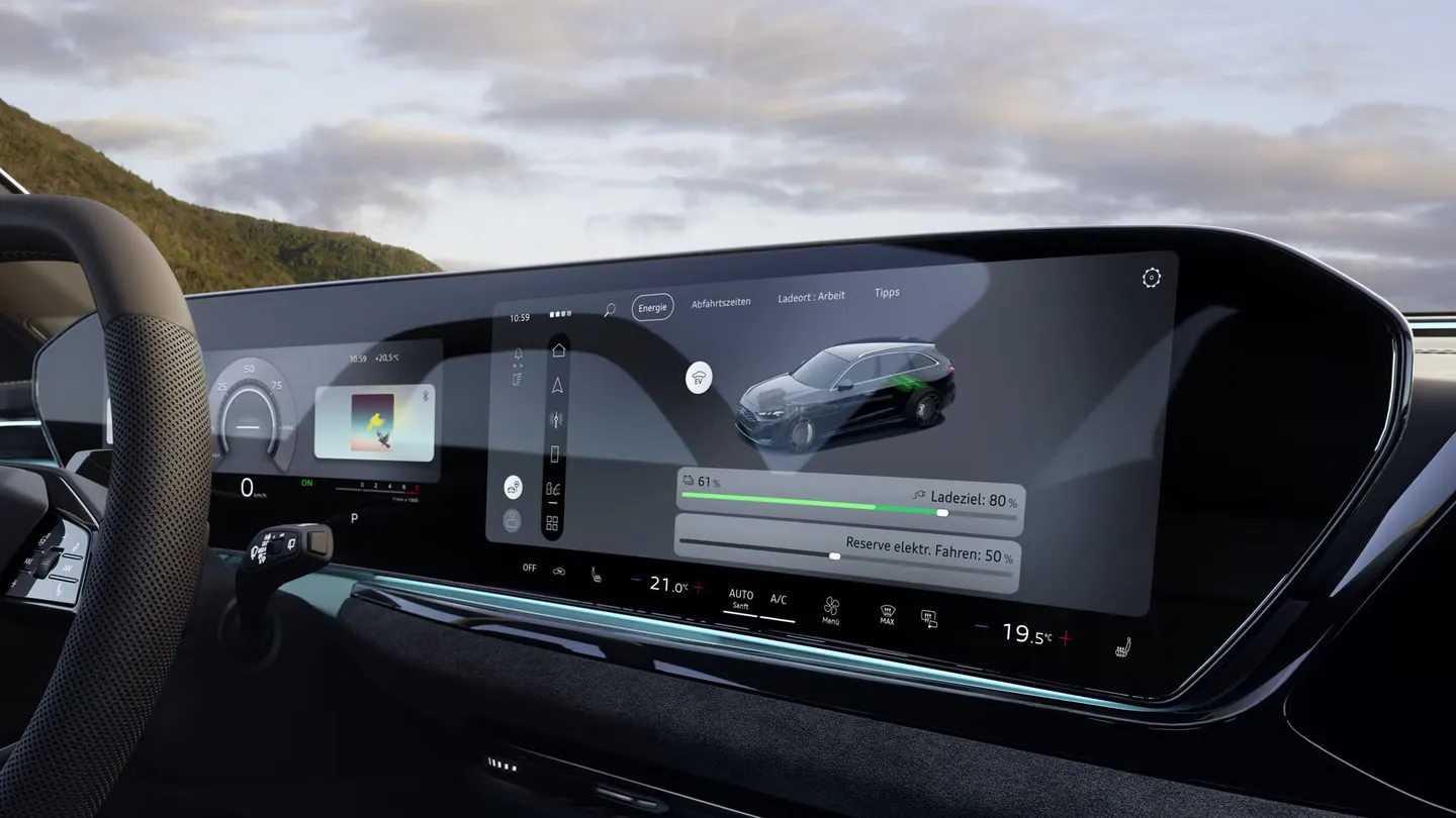 Nahaufnahme des MMI-Displays im A5 Avant e-hybrid. Auf diesem wird der aktuelle Ladezustand, sowie ein Slider zur Regelung der Reserve angezeigt.