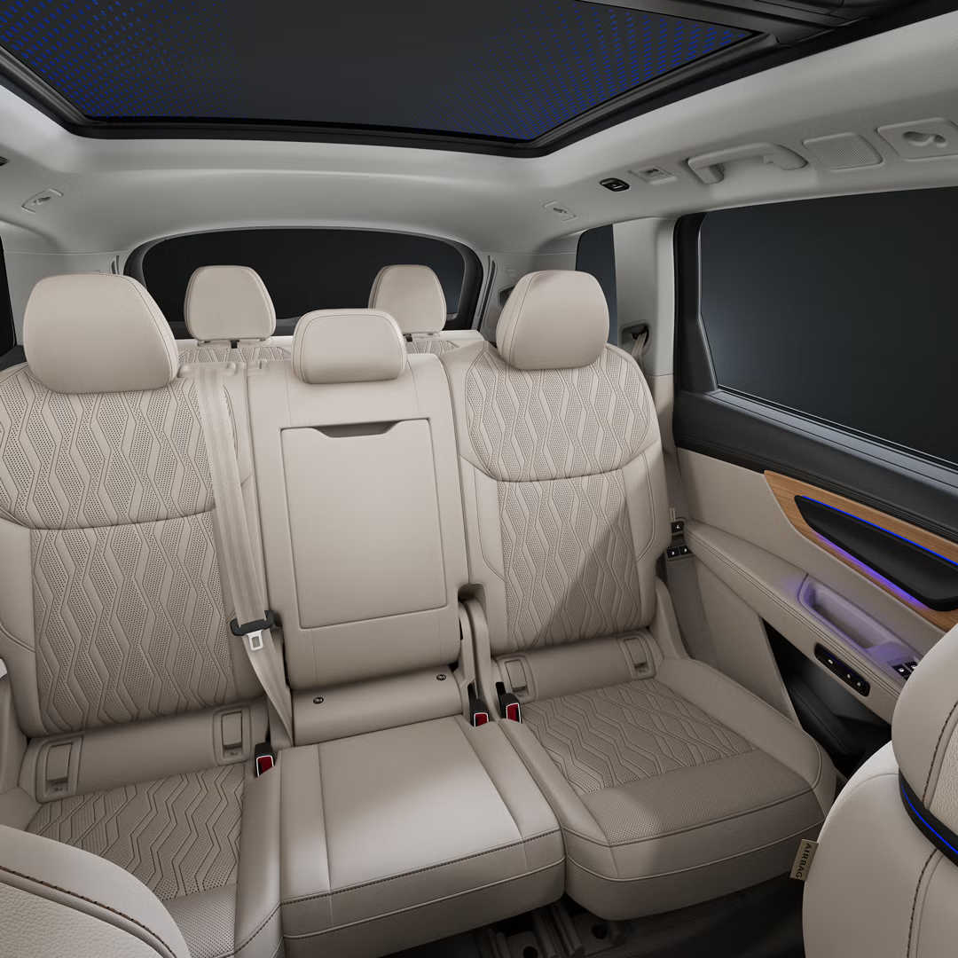 Pohľad na zadné sedadlá Audi Q7 SUV.