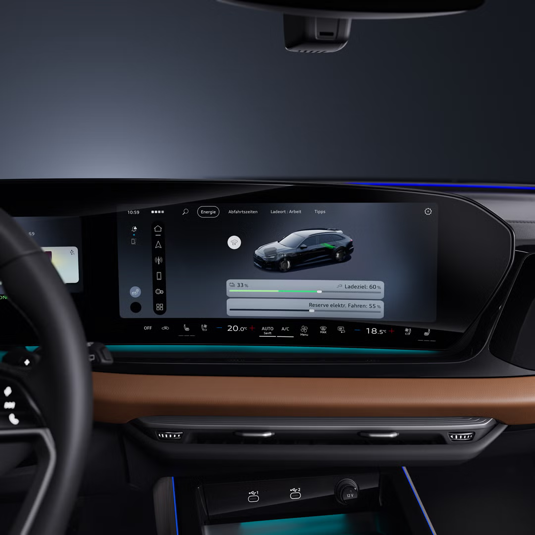 Záber zblízka na displej MMI v modeli Audi A6 allroad e-hybrid so zameraním na rôzne jazdné režimy.