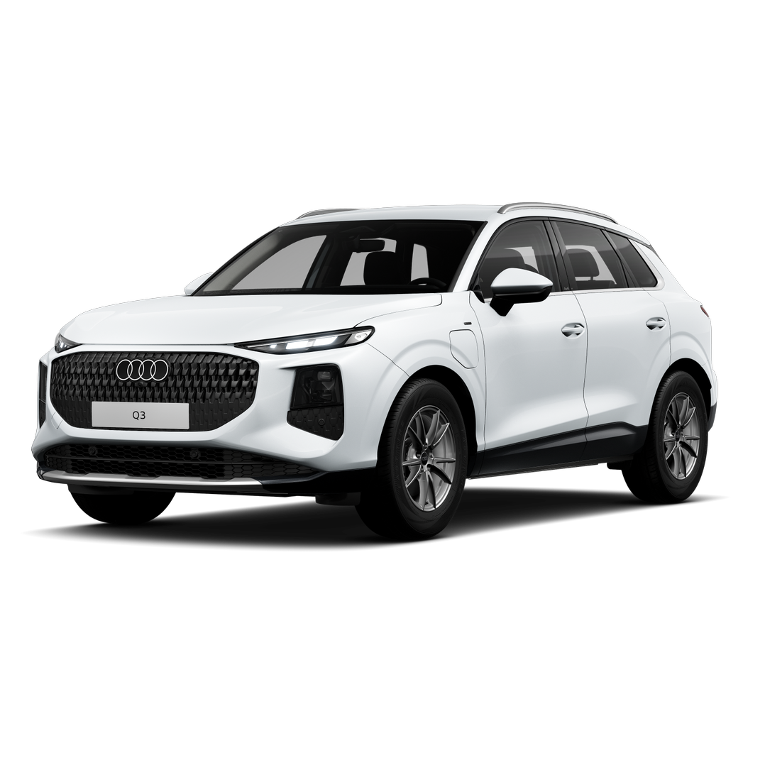 Biele Audi Q3 SUV e-hybrid z bočného pohľadu spredu.